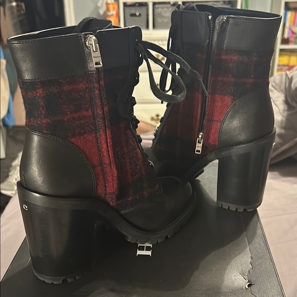Coach Women's Black and Red Boots - Picture 10 of 10